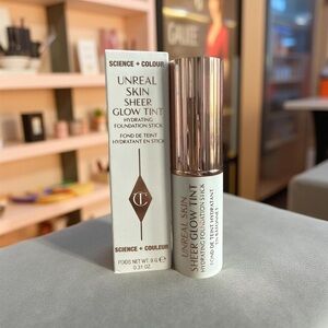 NIB•Charlotte Tilbury Unreal Skin Sheer Glow Tint•Hydrating Foundation Stick